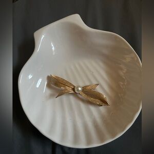 Vintage Coro Bow Brooch